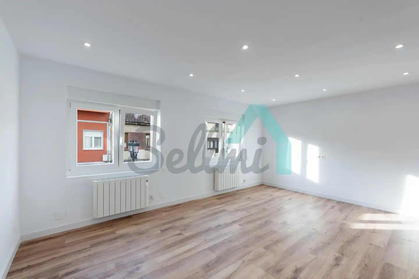 Sala de estar de Piso de alquiler en Oviedo  con Calefacción y Trastero