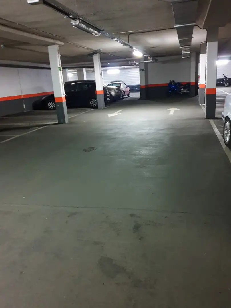 Parking of Garage for rent in Madrid