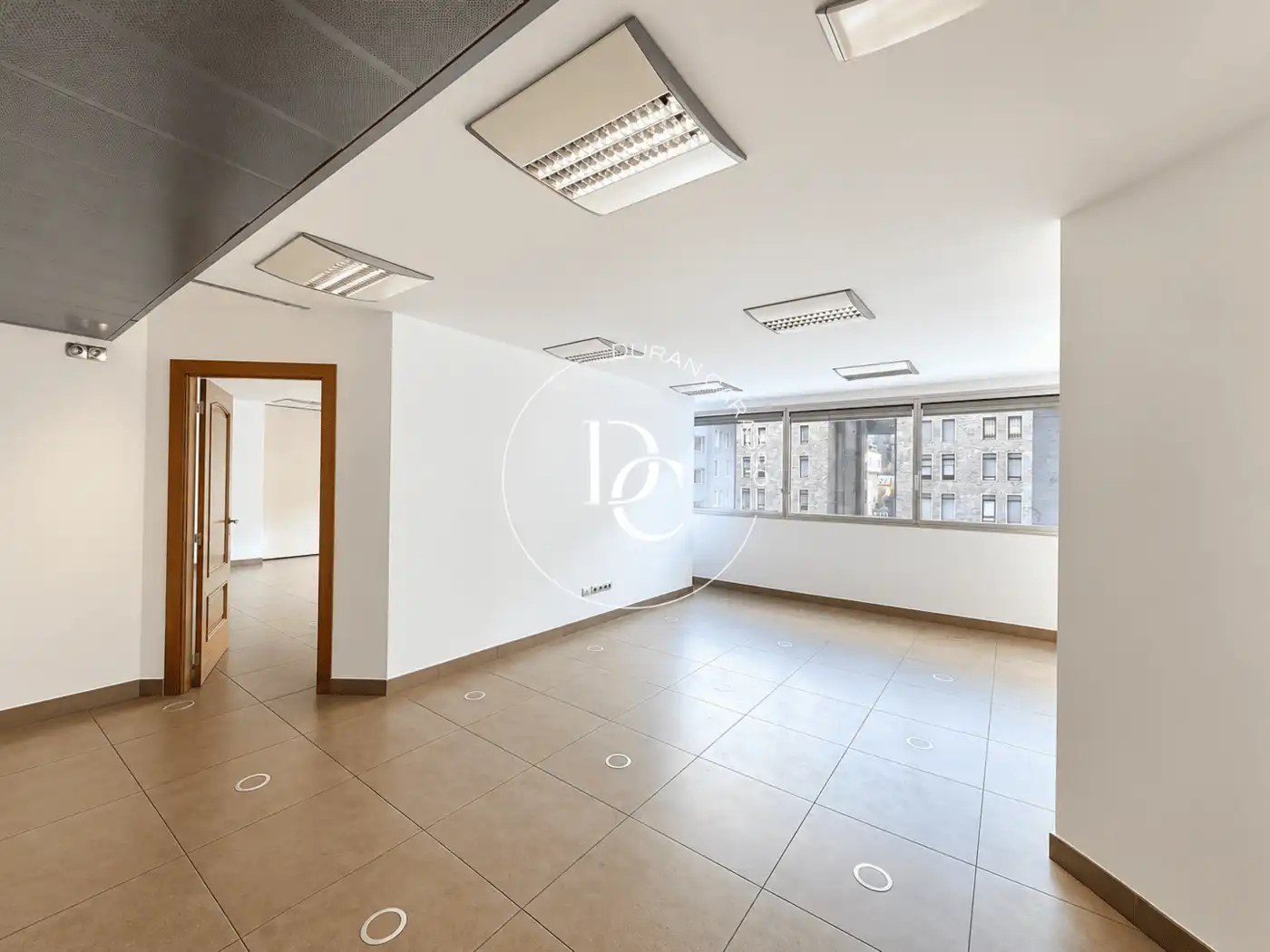 Büro mit Aufzug zur Miete in Carrer Prat de la Creu, imagen 2