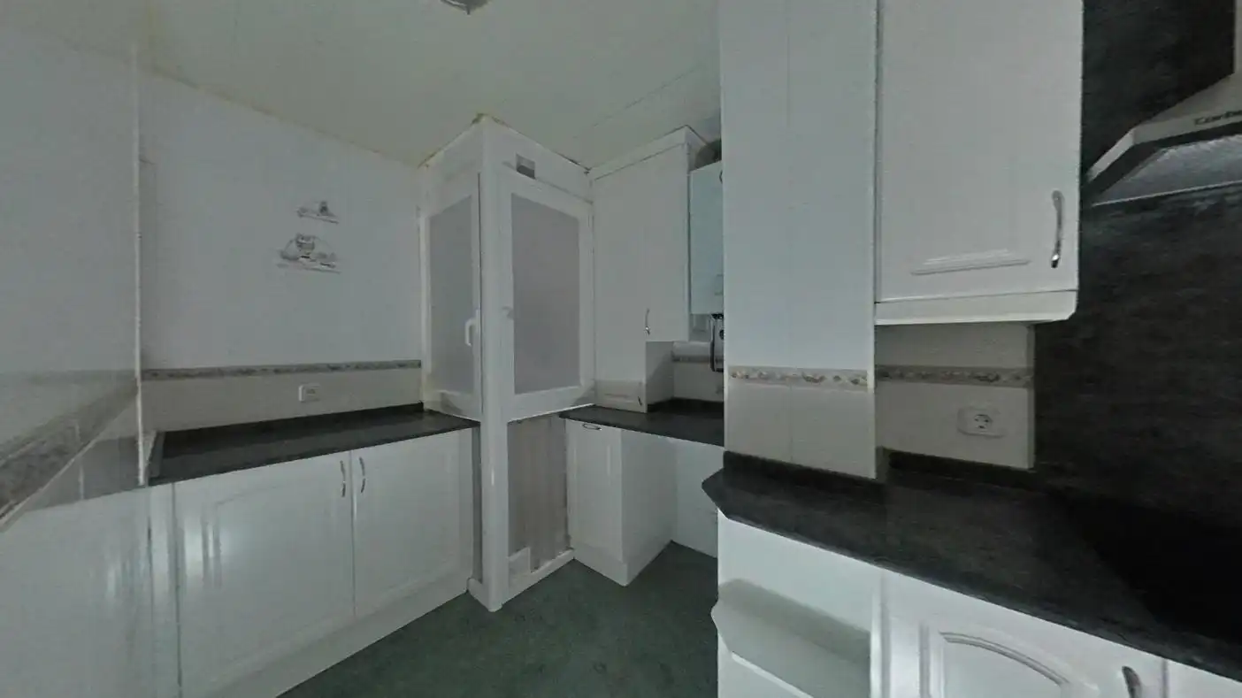 Cocina de Piso en venta en Barcelona con Calefacción