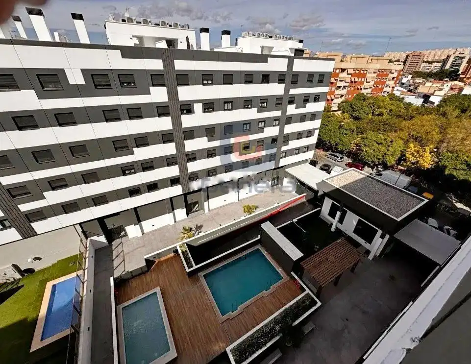 Attico con piscina in vendita a Garbinet - Vistahermosa