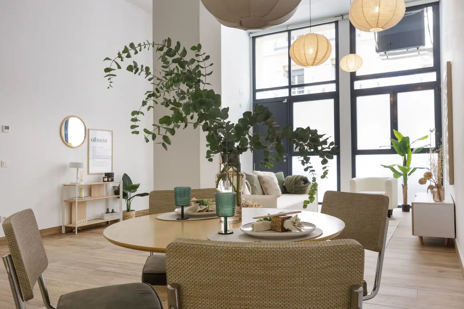 Living room of Detached homes for sale in Madrid  with Air Conditioner, Furnished and Alarm
