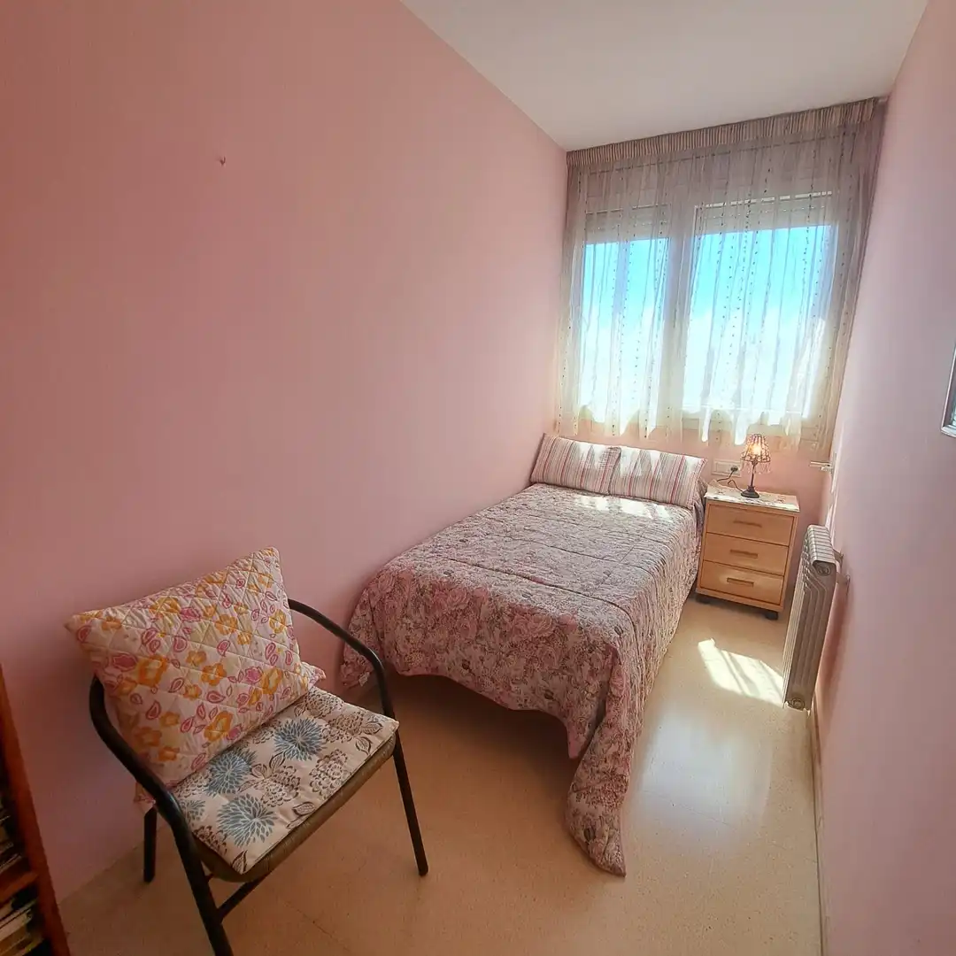 Habitación de Ático en venta en Terrassa con Calefacción, Terraza y Trastero