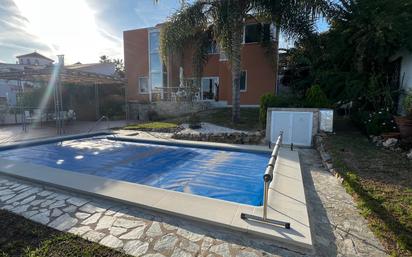 Piscina de Casa o xalet en venda en Vélez-Málaga amb Aire condicionat, Calefacció i Jardí privat