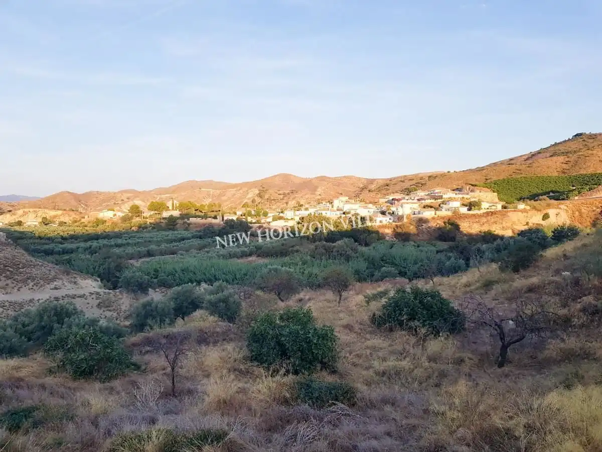 Country homes for sale in Arboleas