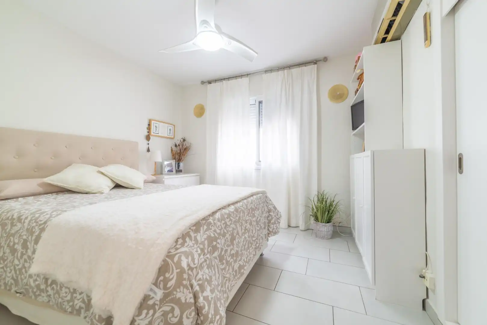 Habitación de Casa adosada en venta en San Pedro del Pinatar con Aire acondicionado, Terraza y Trastero