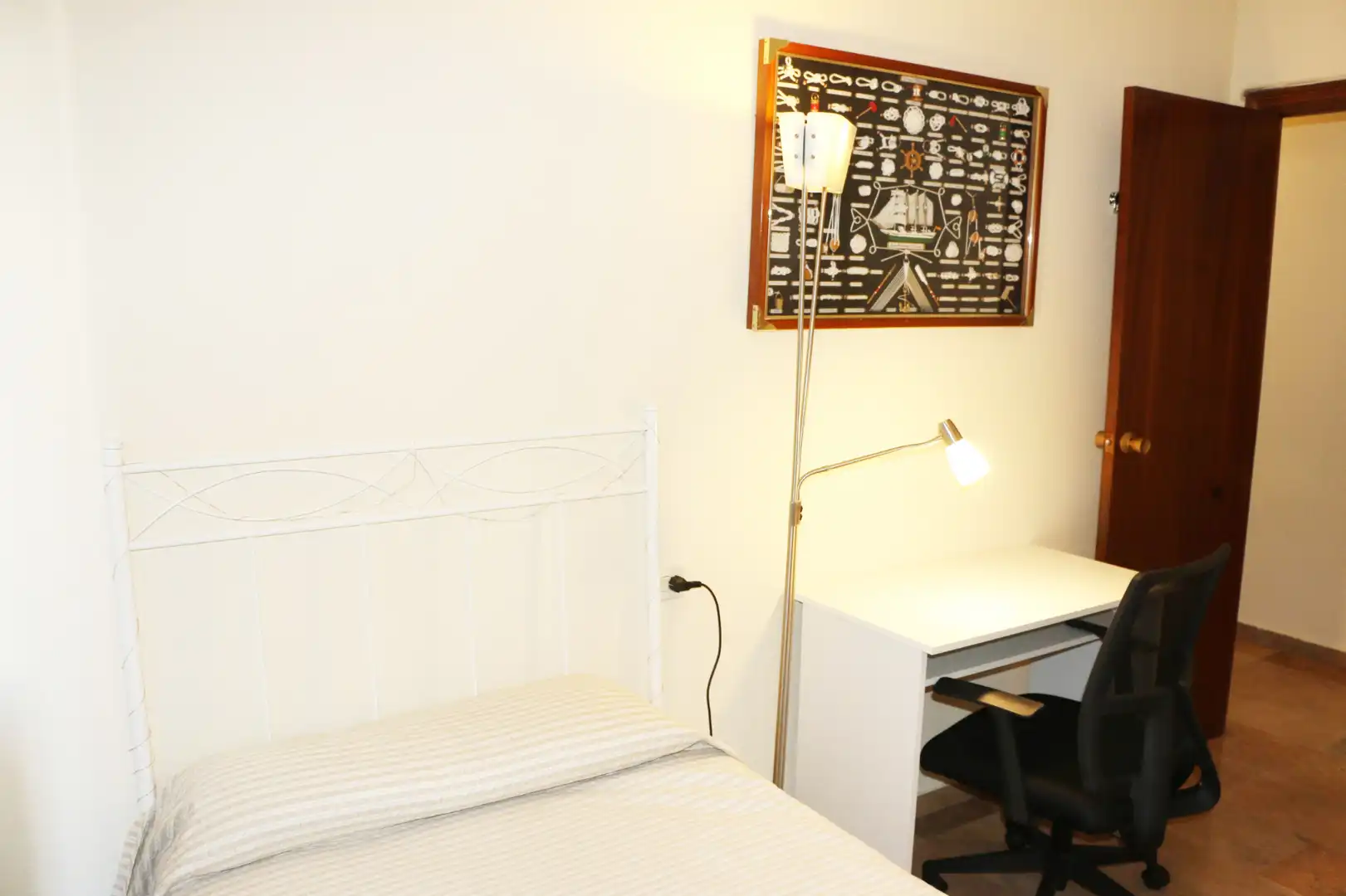 Bedroom of Flat for rent in Granada  with Air Conditioner, Heating and Furnished