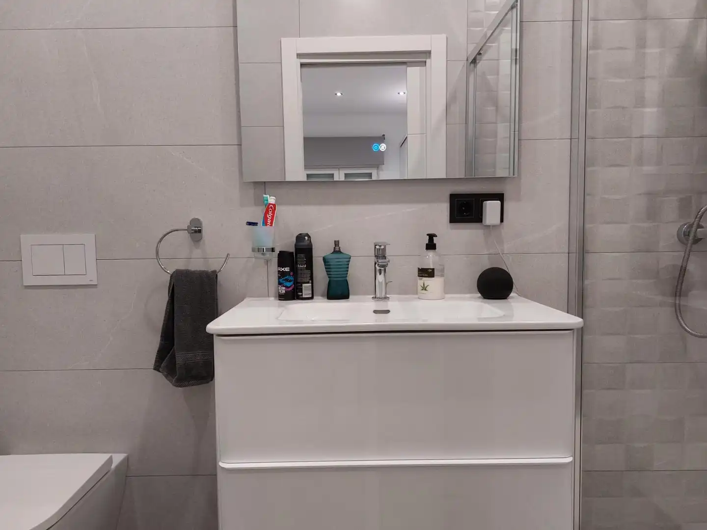 Bathroom of Detached homes for sale in Benahavís  with Air Conditioner, Heating and Private garden