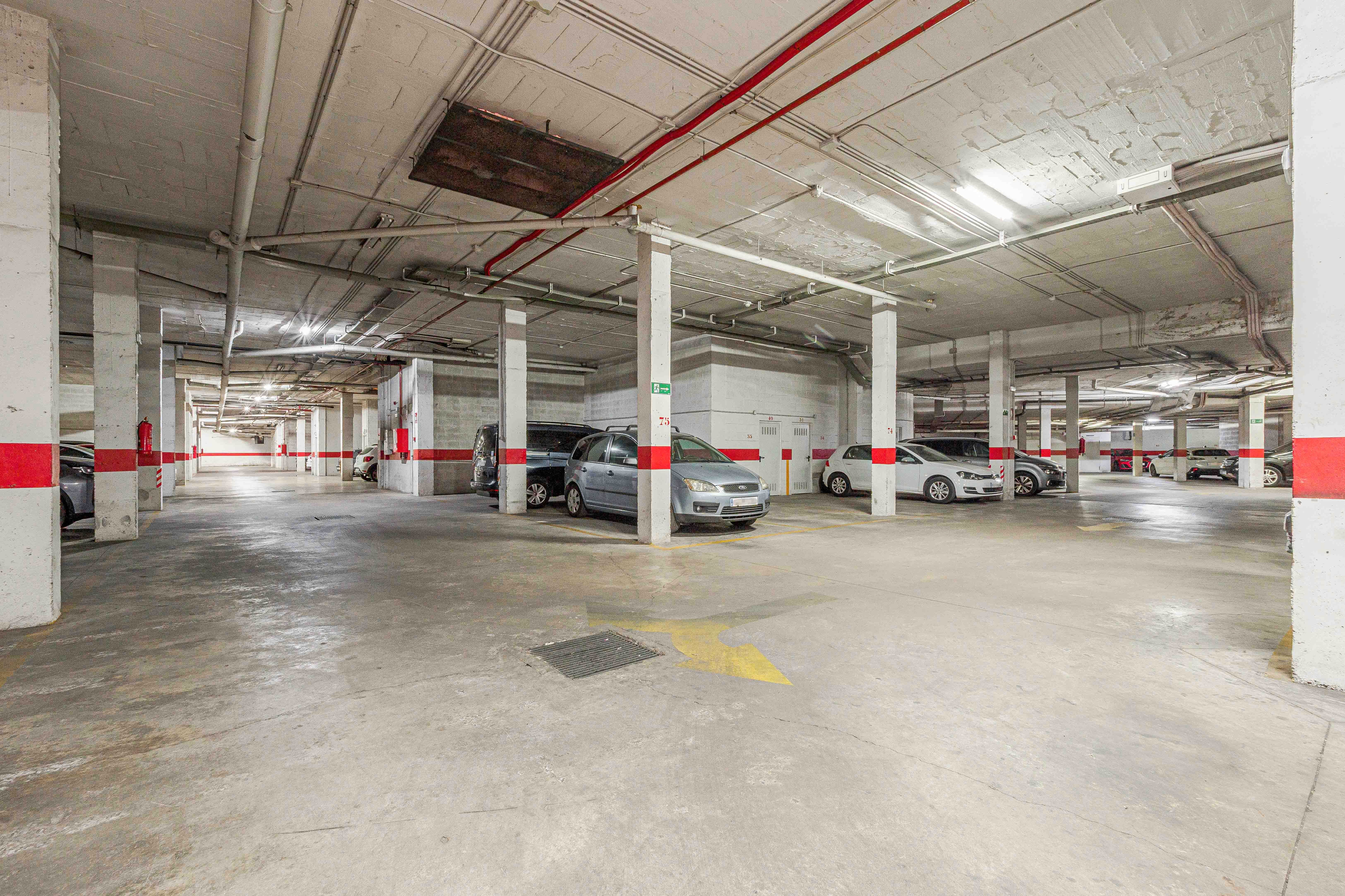 Aparcament de Apartament en venda en Dos Hermanas