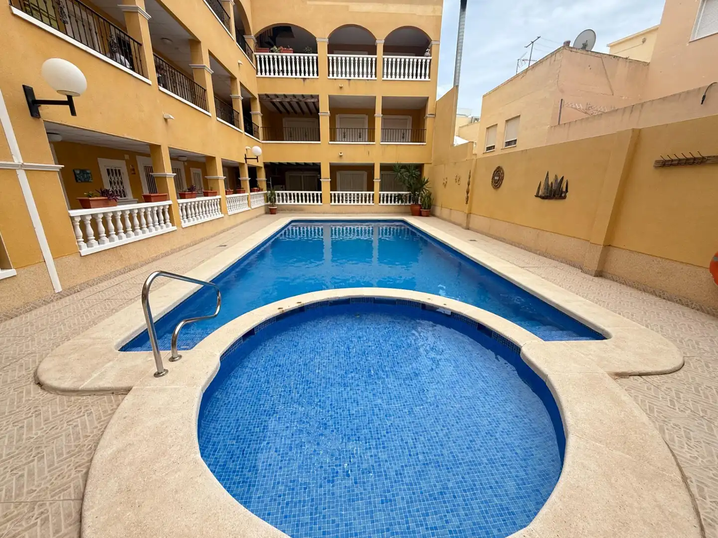 Piscina de Àtic en venda en Rafal amb Terrassa i Piscina comunitària
