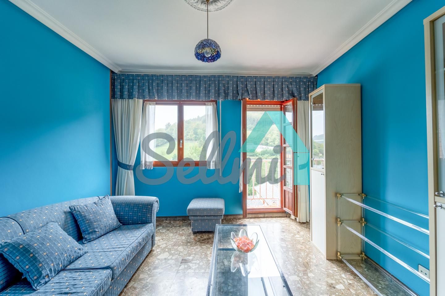 Vista exterior de Pis en venda en Allande amb Calefacció, Terrassa i Traster