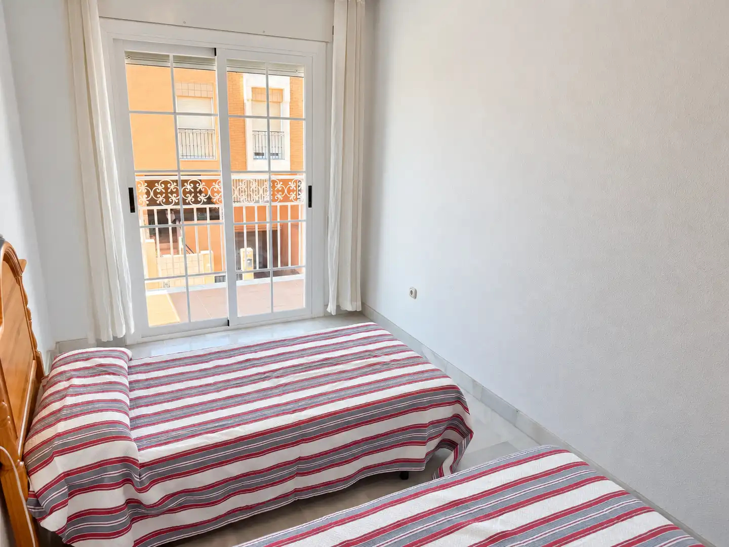 Dormitori de Casa adosada en venda en Roquetas de Mar amb Aire condicionat, Terrassa i Traster
