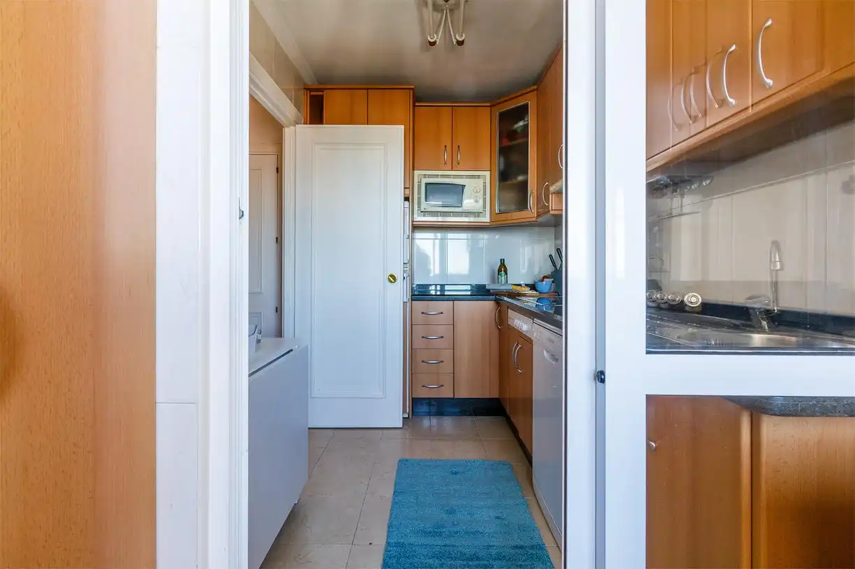 Kitchen of Flat for sale in Vélez-Málaga  with Air Conditioner, Terrace and Storage room