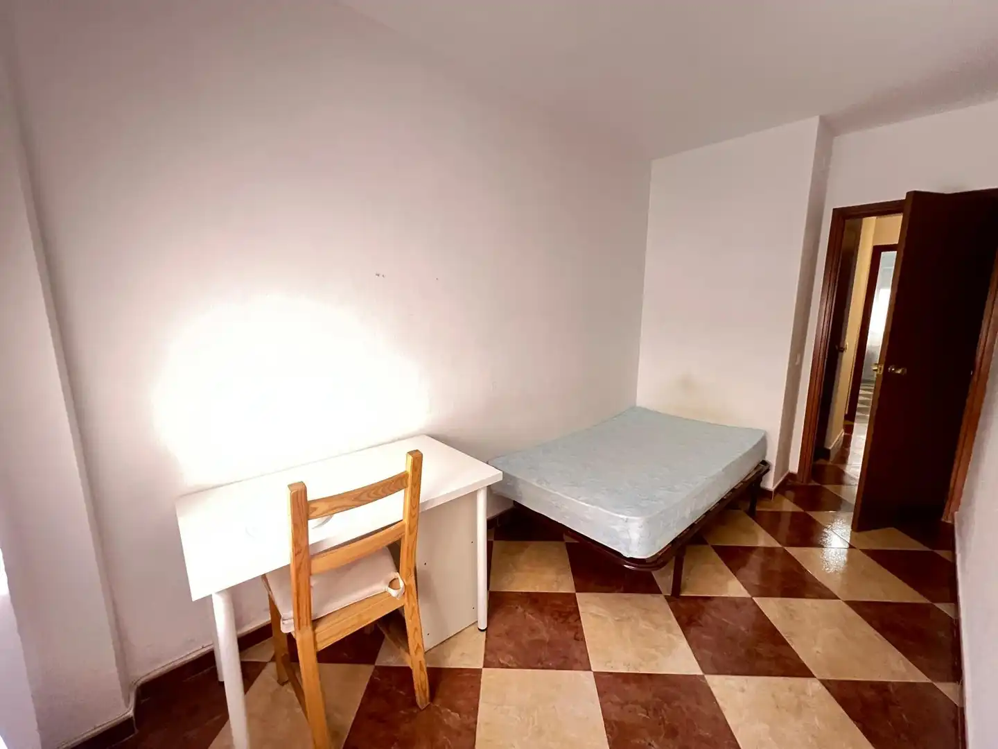 Habitación de Piso en venta en Cáceres con Calefacción, Terraza y Amueblado