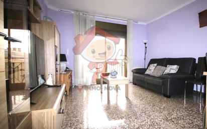 Living room of Flat for sale in Mataró  with Heating and Balcony