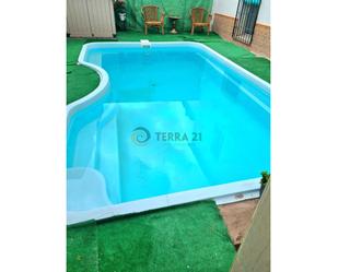 Swimming pool of House or chalet for sale in Úbeda