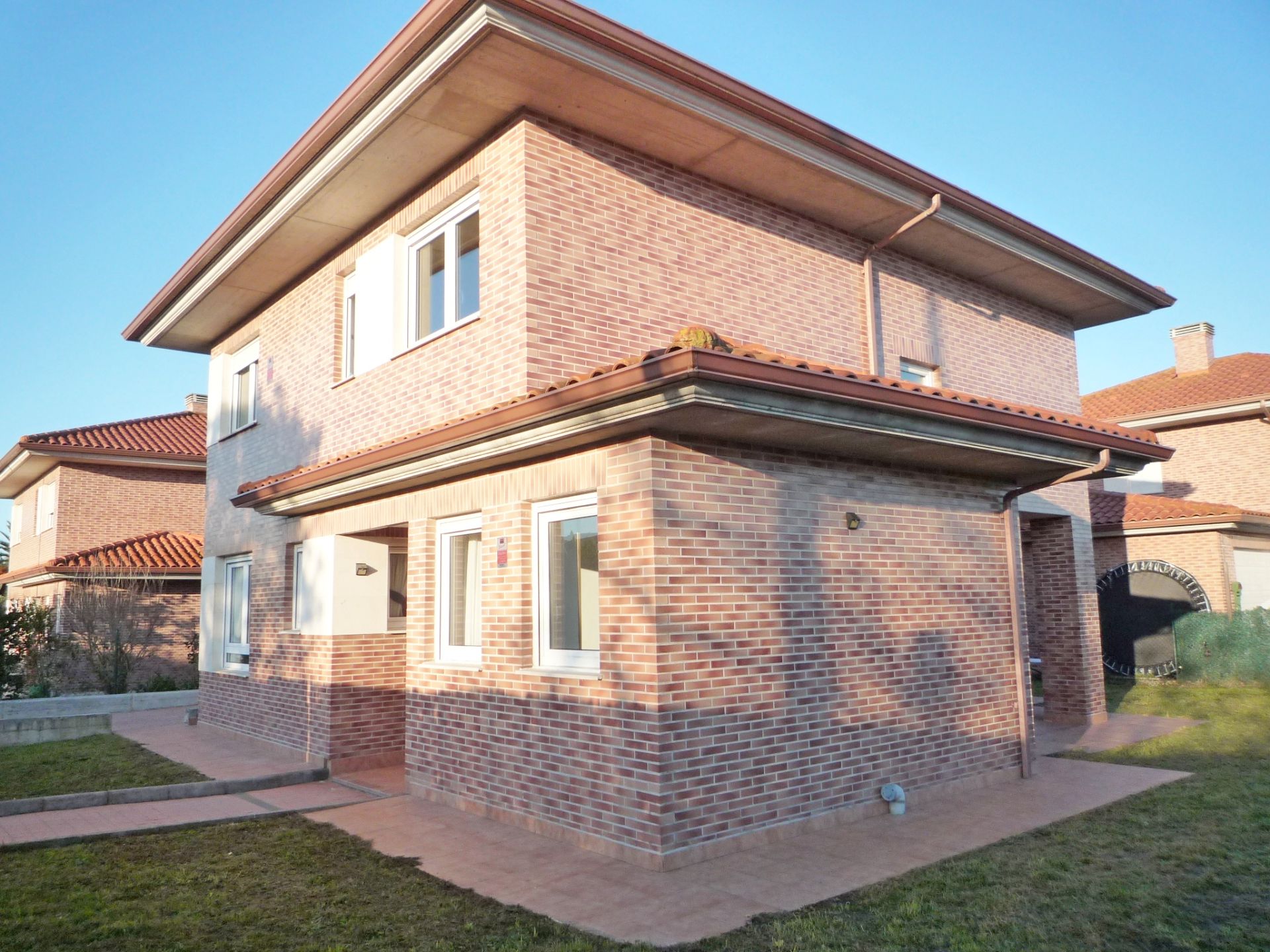 Vista exterior de Casa o chalet en venta en Santander con Calefacción, Jardín privado y Parquet