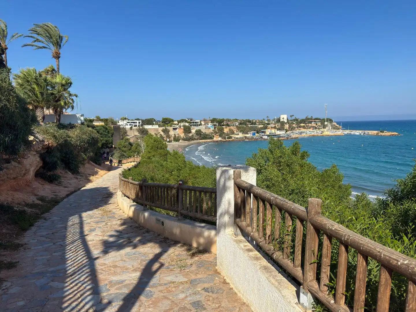 Vista exterior de Apartamento de alquiler en Orihuela con Aire acondicionado, Calefacción y Jardín privado