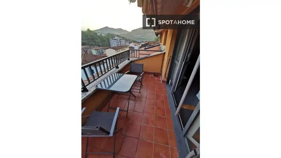Terrassa de Apartament per a compartir en Ibarra amb Aire condicionat, Terrassa i Moblat