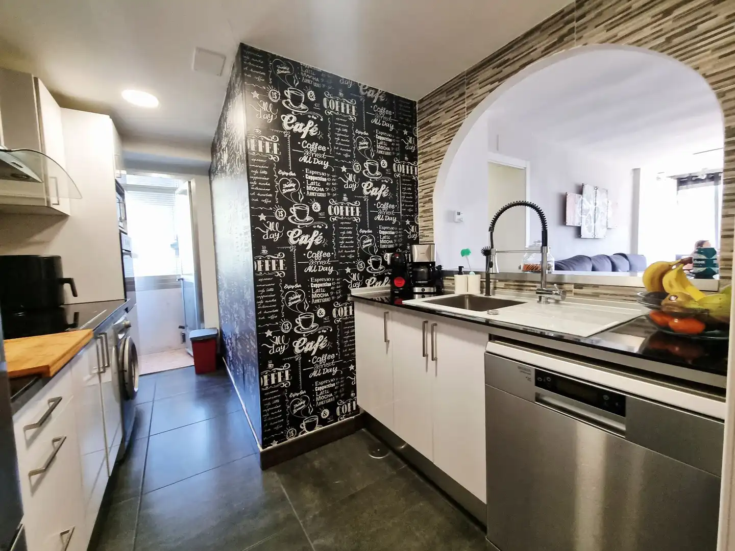Küche von Wohnung zum Verkauf in Fuenlabrada mit Klimaanlage, Heizung und Terrasse