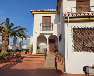 Vista exterior de Casa o xalet en venda en Ogíjares amb Aire condicionat, Terrassa i Piscina
