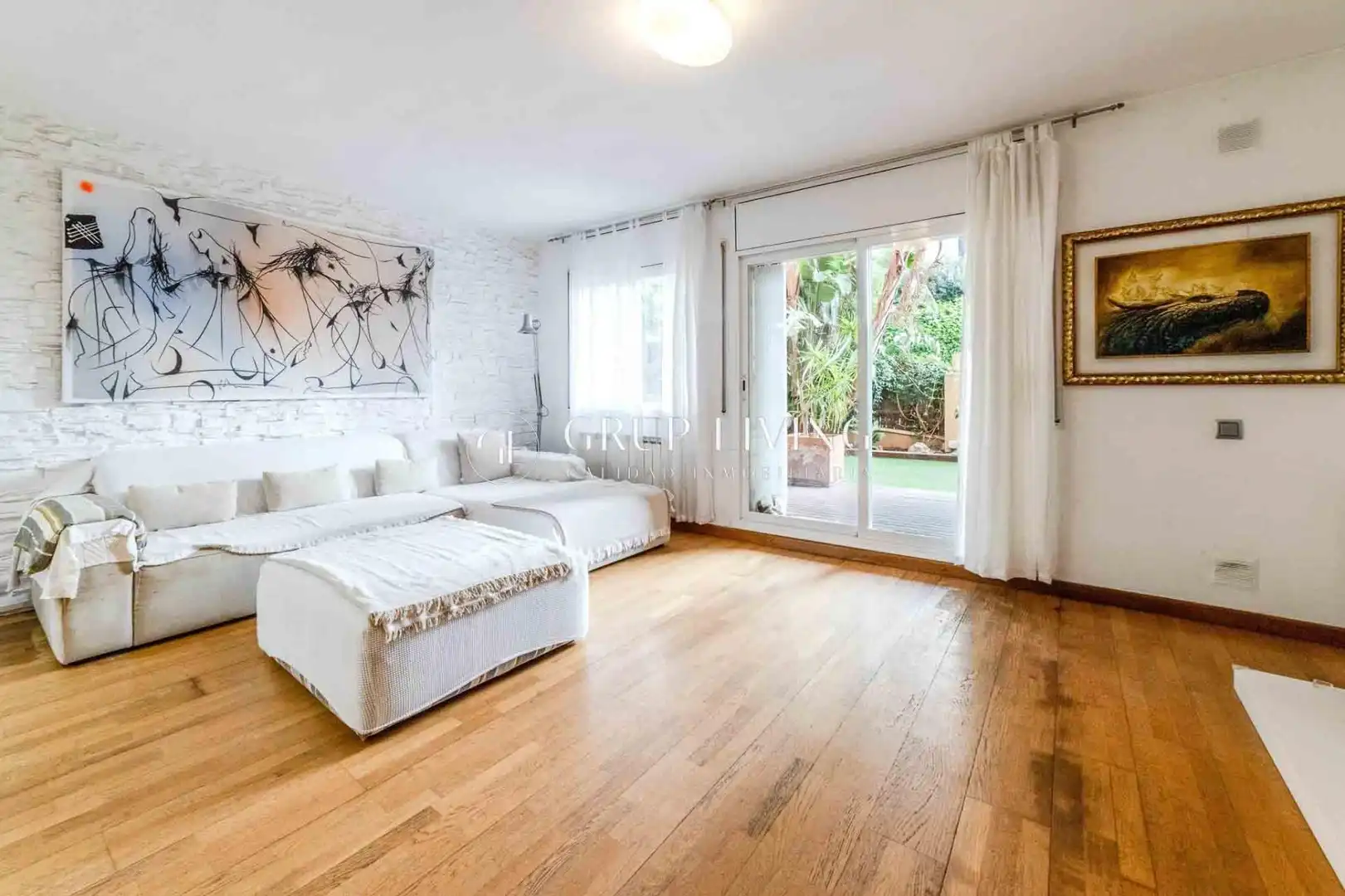 Schlafzimmer von Wohnung zum Verkauf in Sitges mit Klimaanlage, Heizung und Privatgarten