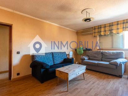 Living room of Flat for sale in  Madrid Capital  with Air Conditioner, Heating and Parquet flooring