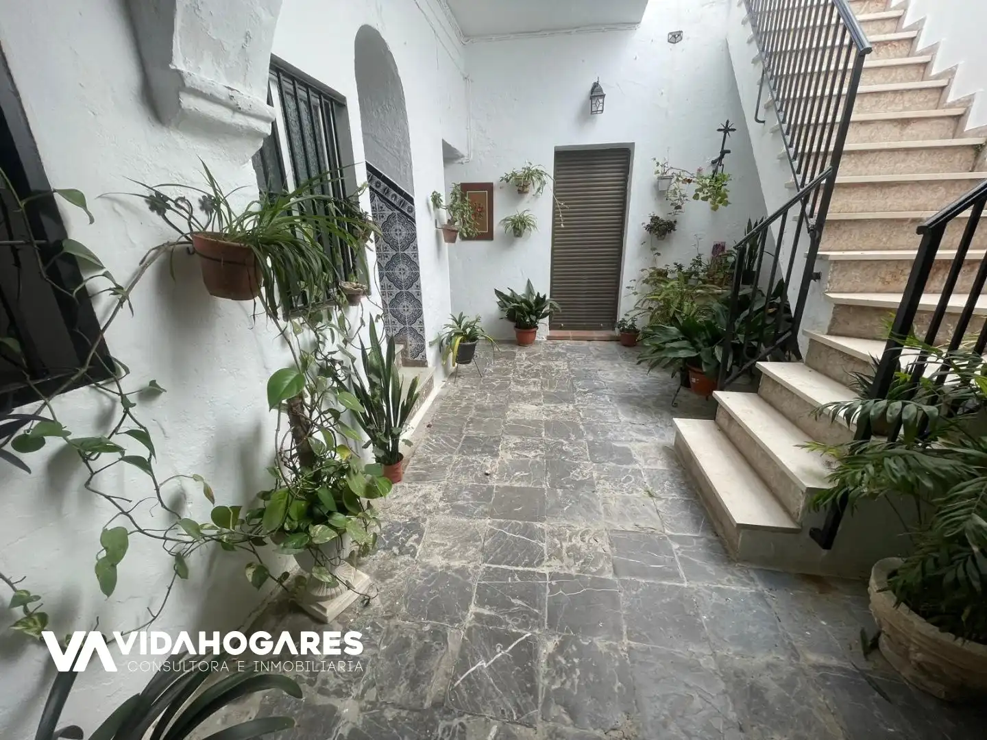 Flat for sale in Rota  with Storage room