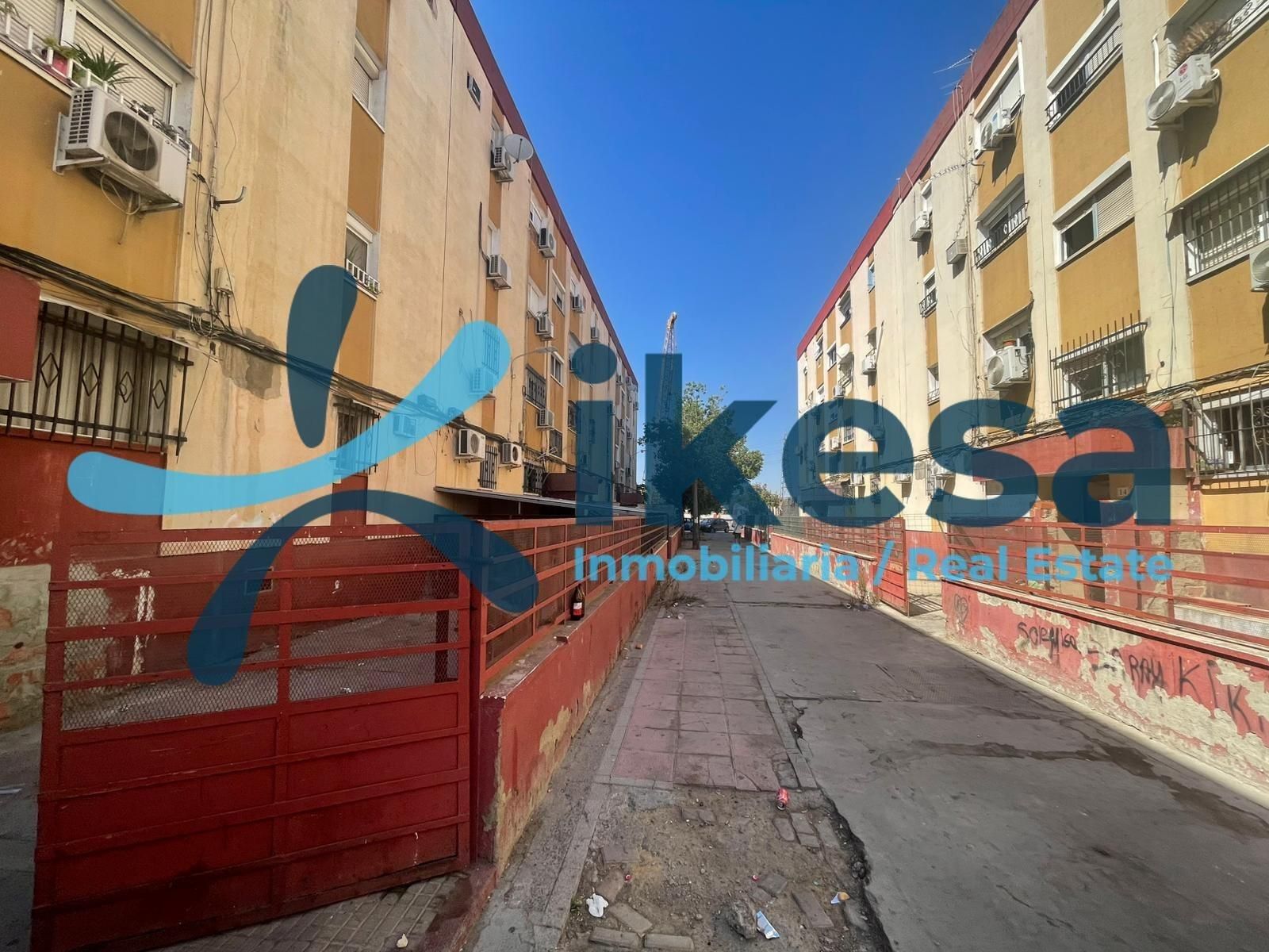 Exterior view of Apartment for sale in  Sevilla Capital