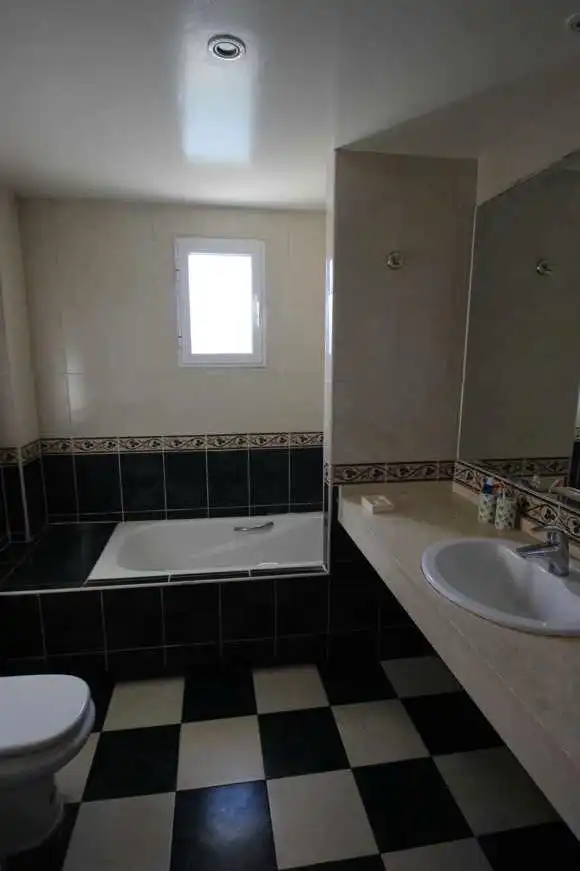 Bany de Casa adosada en venda en L'Alfàs del Pi amb Aire condicionat, Terrassa i Balcó