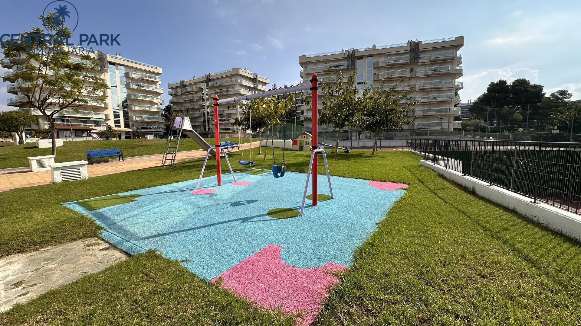 Parking of Planta baja for sale in Salou  with Air Conditioner, Heating and Private garden