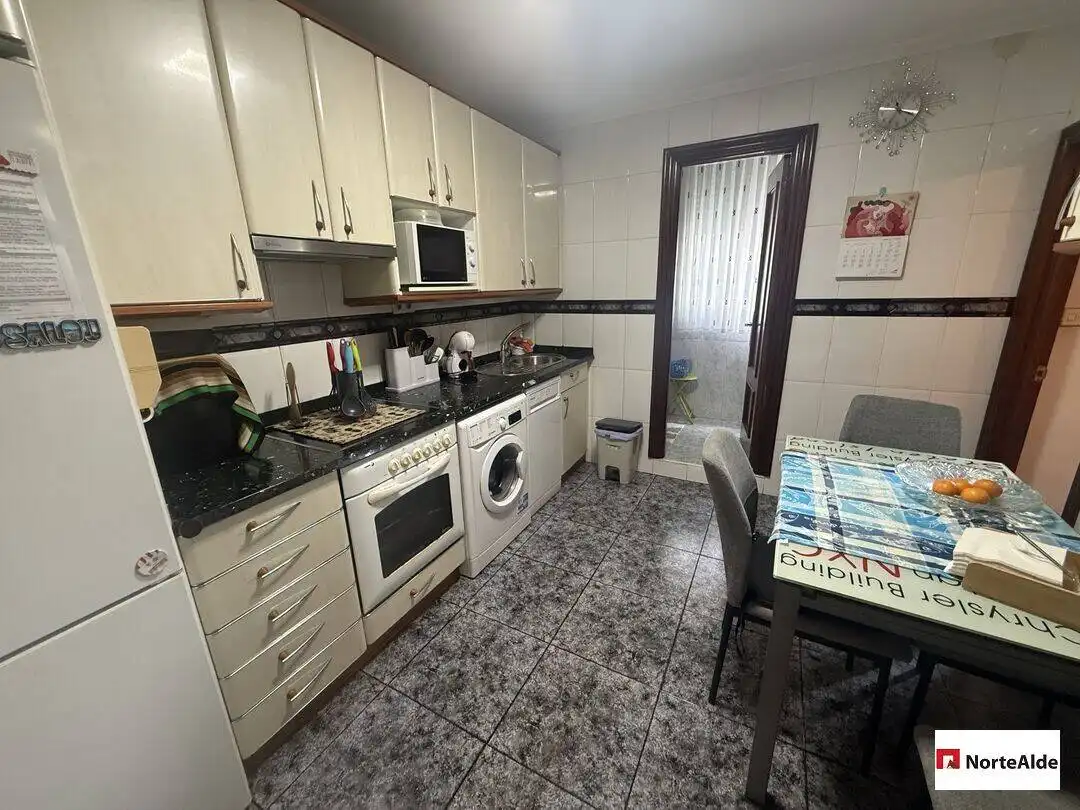 Flat with balcony for sale in Rontegui - Pormetxeta, imagen 5
