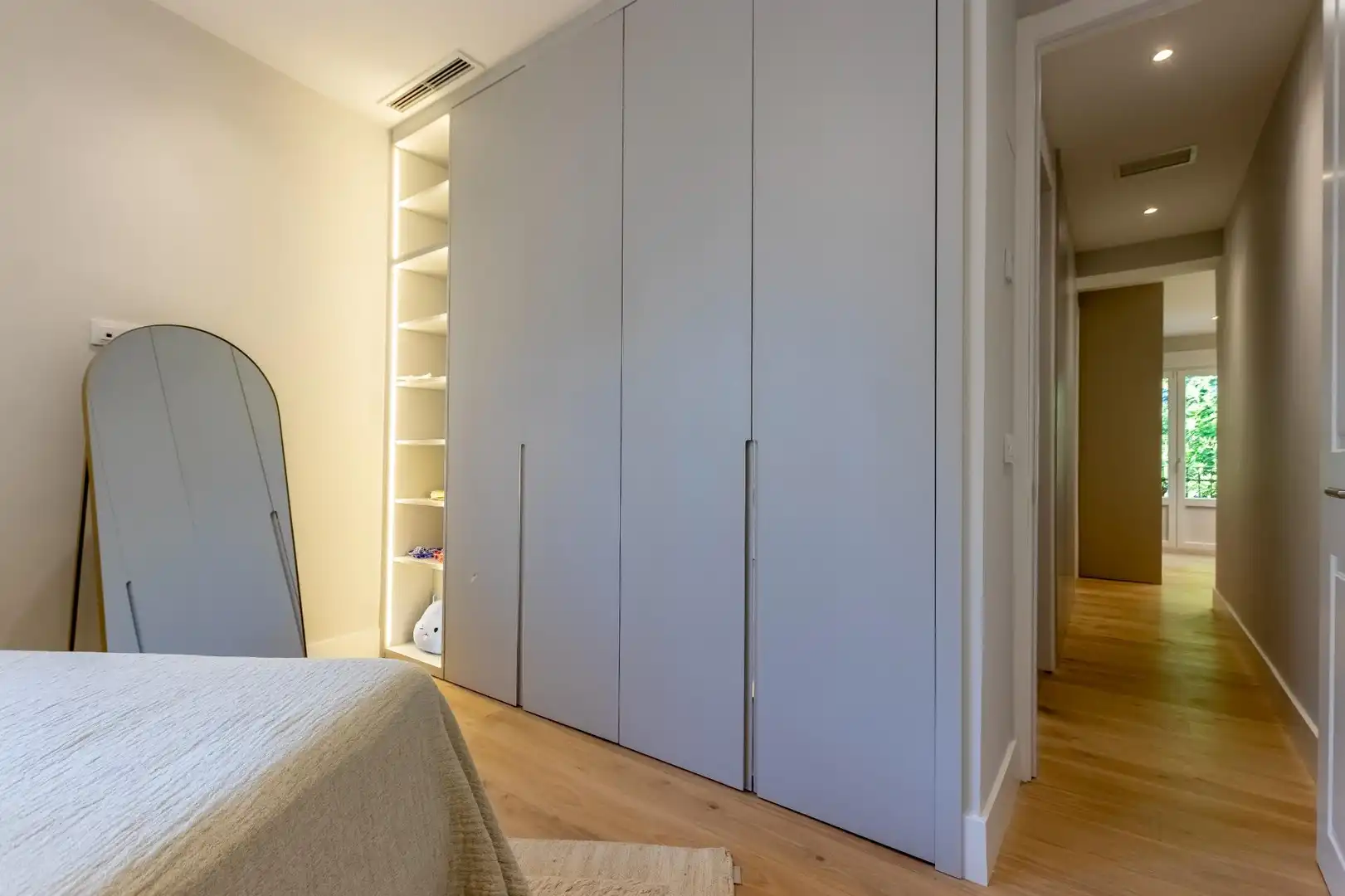 Habitación de Apartamento de alquiler en Madrid con Aire acondicionado, Calefacción y Amueblado
