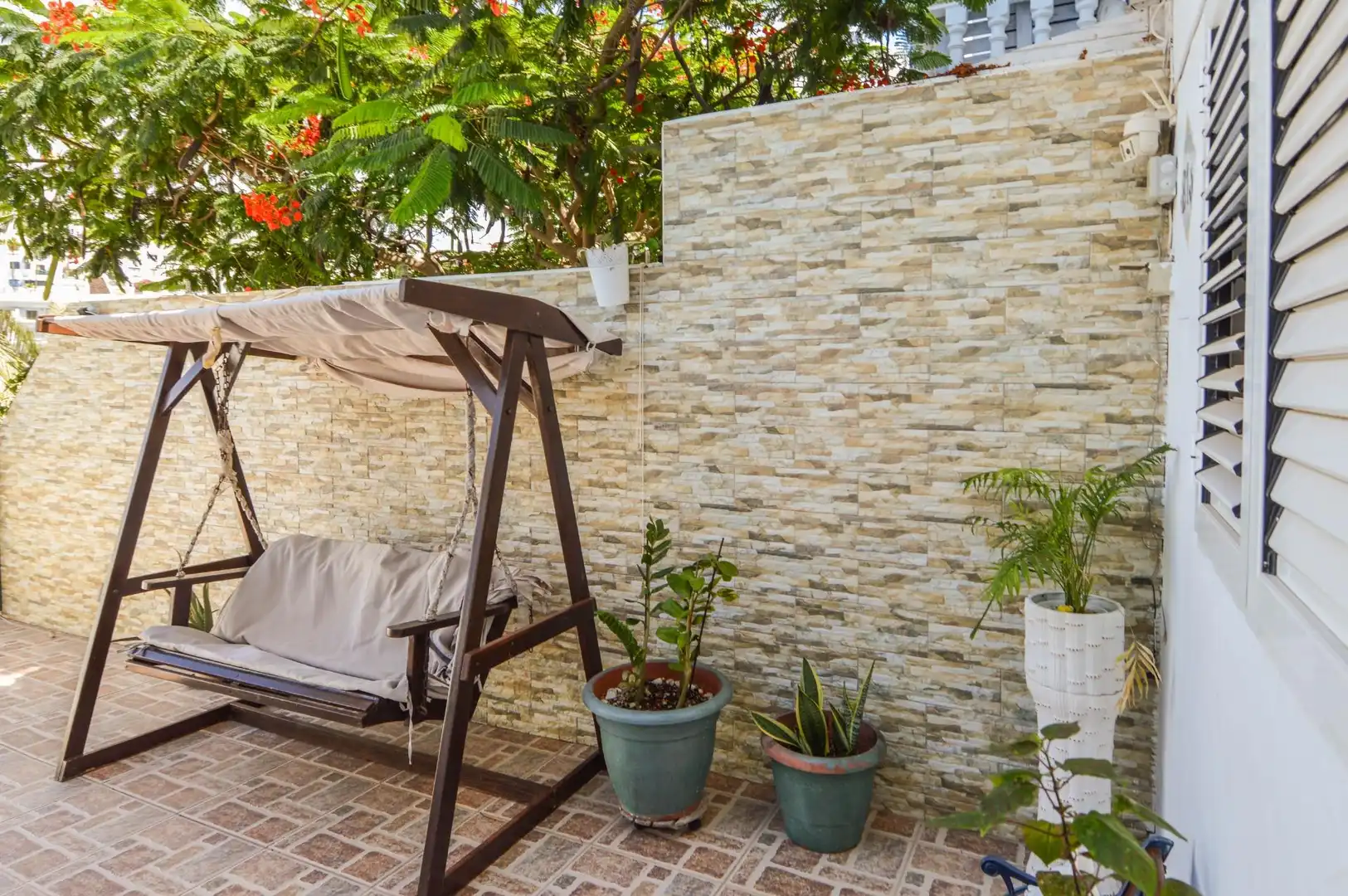 Terrasse von Maisonette zum Verkauf in Mogán mit Klimaanlage, Privatgarten und Terrasse