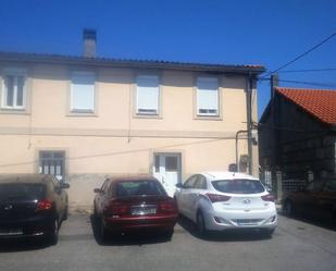 Vista exterior de Casa adosada en venda en Ourense Capital  amb Jardí privat