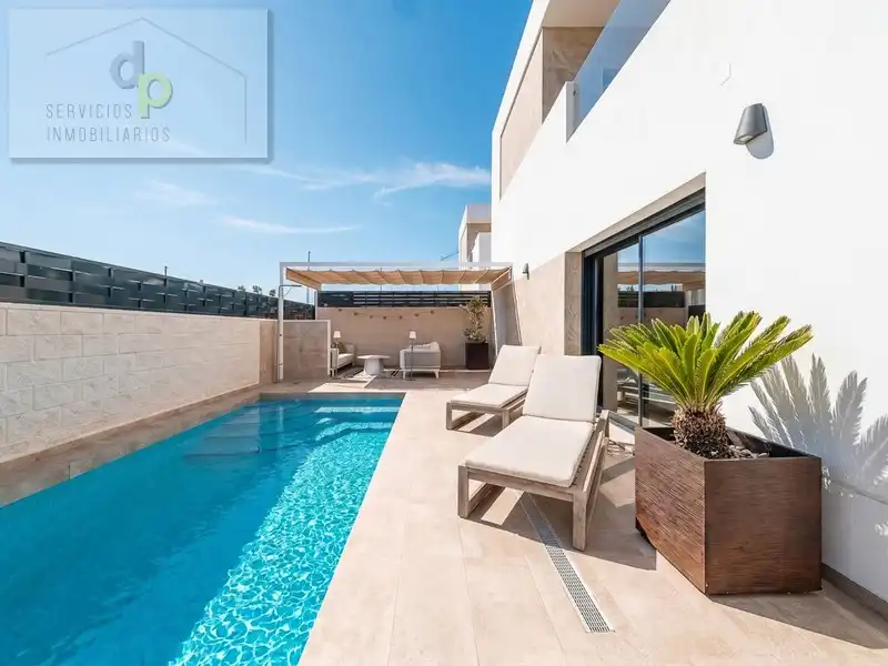 Chalet con piscina en venta en Calle Soria 19, imagen 19