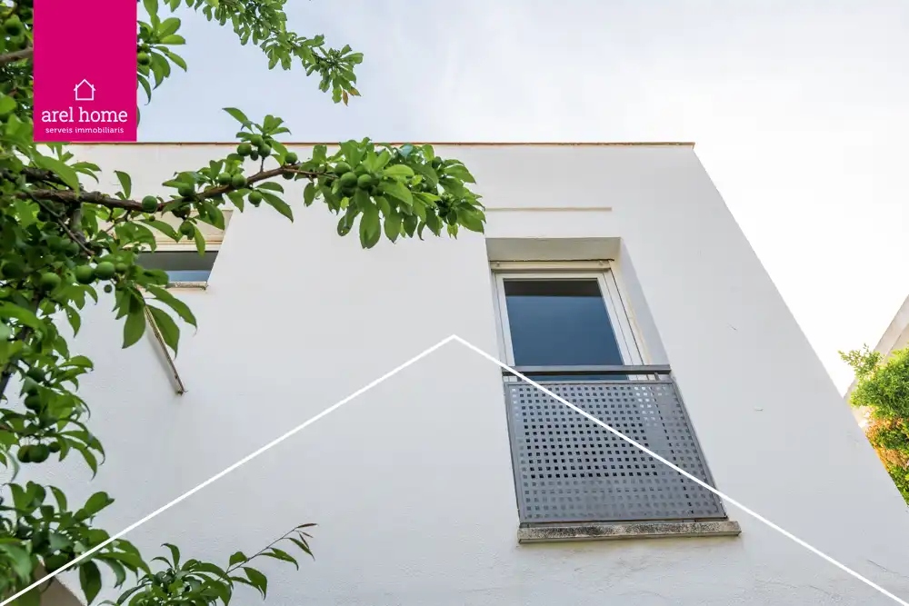 Exterior view of Houses for sale in Sant Just Desvern  with Heating, Private garden and Parquet flooring