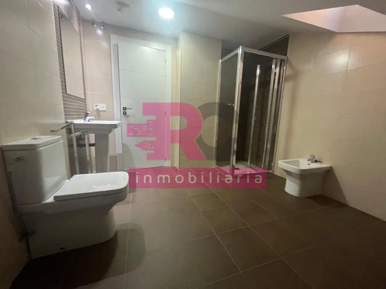Baño de Ático en venta en Salamanca con Aire acondicionado y Calefacción