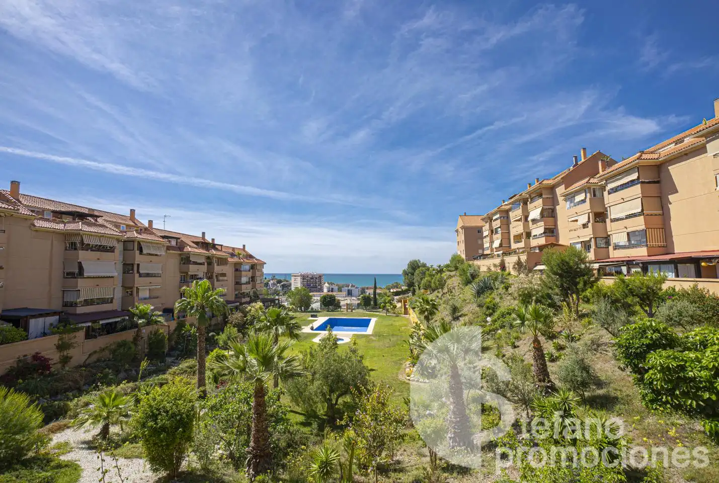 Vista exterior de Piso en venta en Málaga con Aire acondicionado, Terraza y Piscina comunitaria