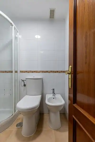 Bathroom of Flat for sale in Madrid  with Heating and Terrace