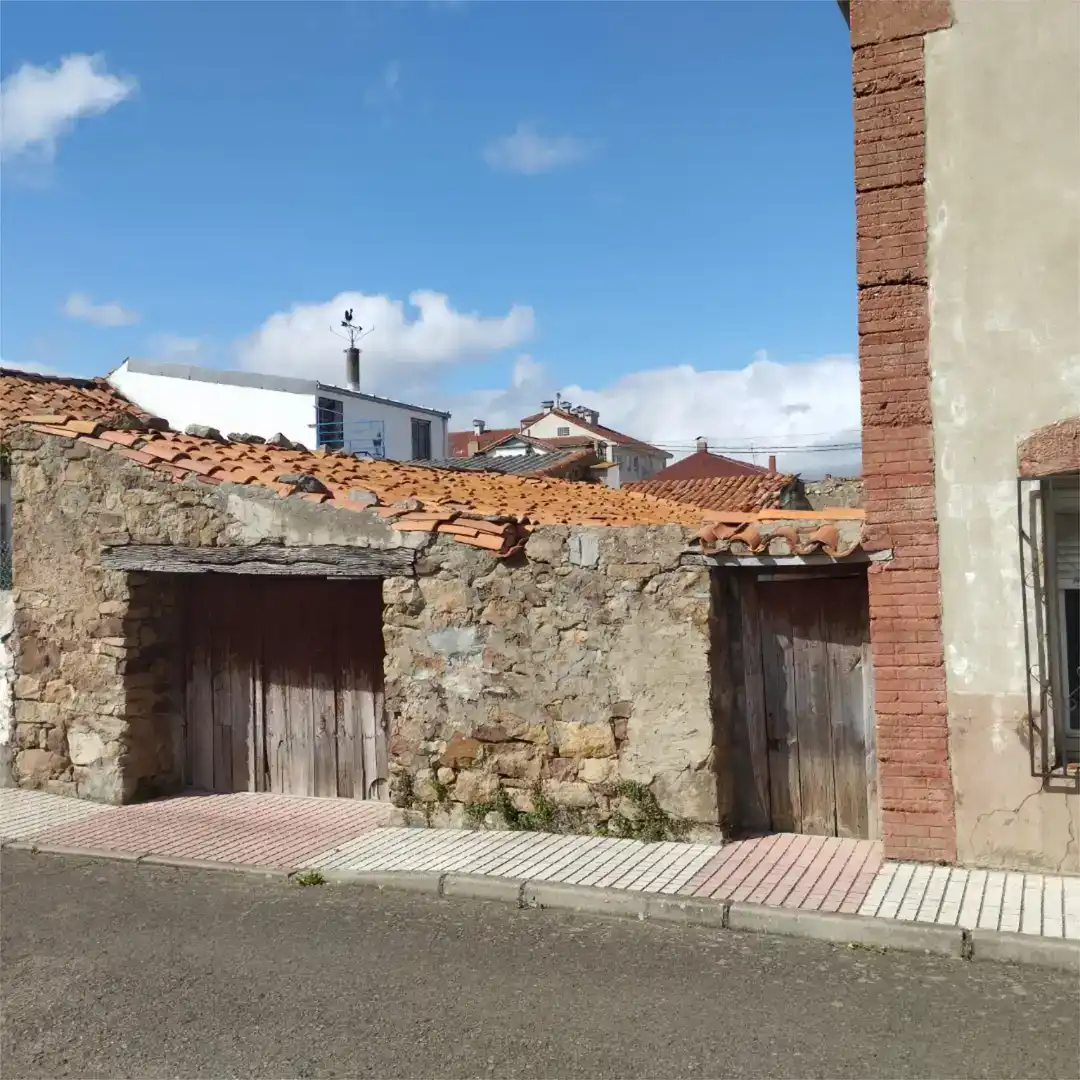 Vista exterior de Casa adosada en venda en Campoo de Enmedio