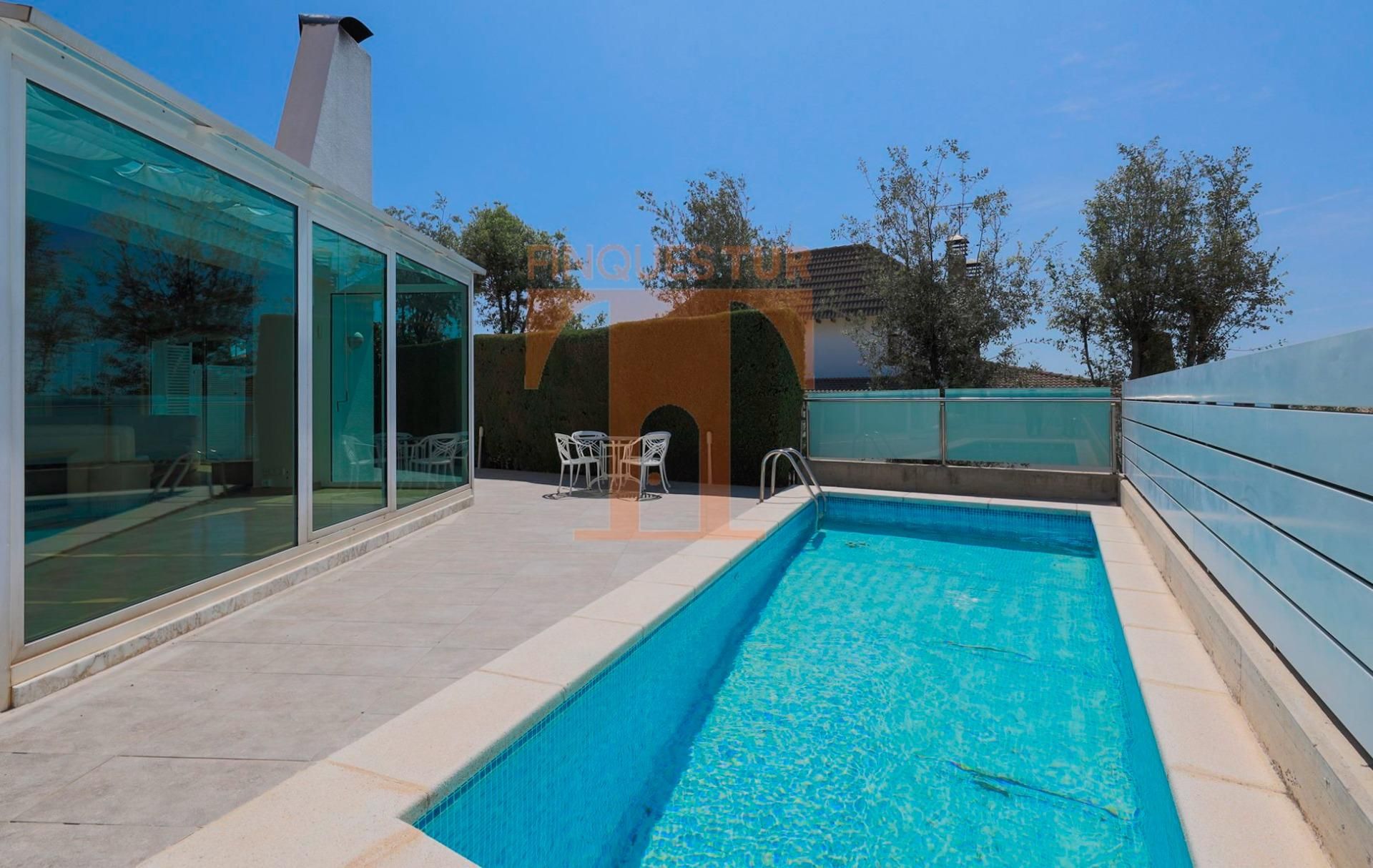 Piscina de Casa o xalet de lloguer en Vilassar de Dalt amb Aire condicionat, Calefacció i Jardí privat