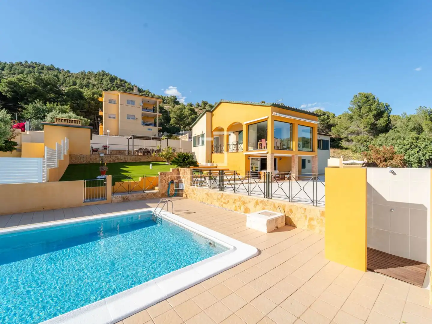 Swimming pool of Houses for sale in Sagunto / Sagunt  with Air Conditioner, Heating and Private garden