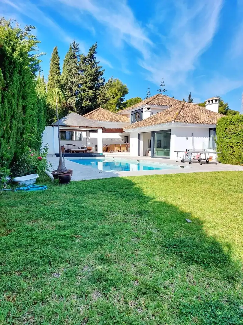 Villa con piscina in vendita a Nueva Andalucía, imagen 43
