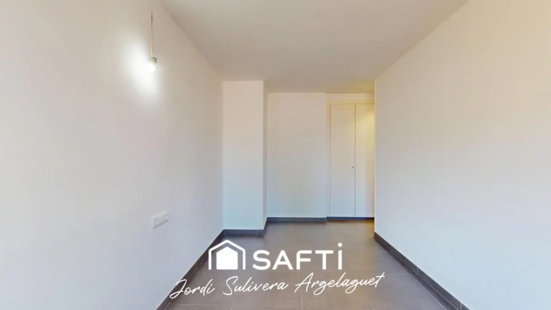 Habitación de Piso en venta en Girona con Aire acondicionado, Calefacción y Terraza