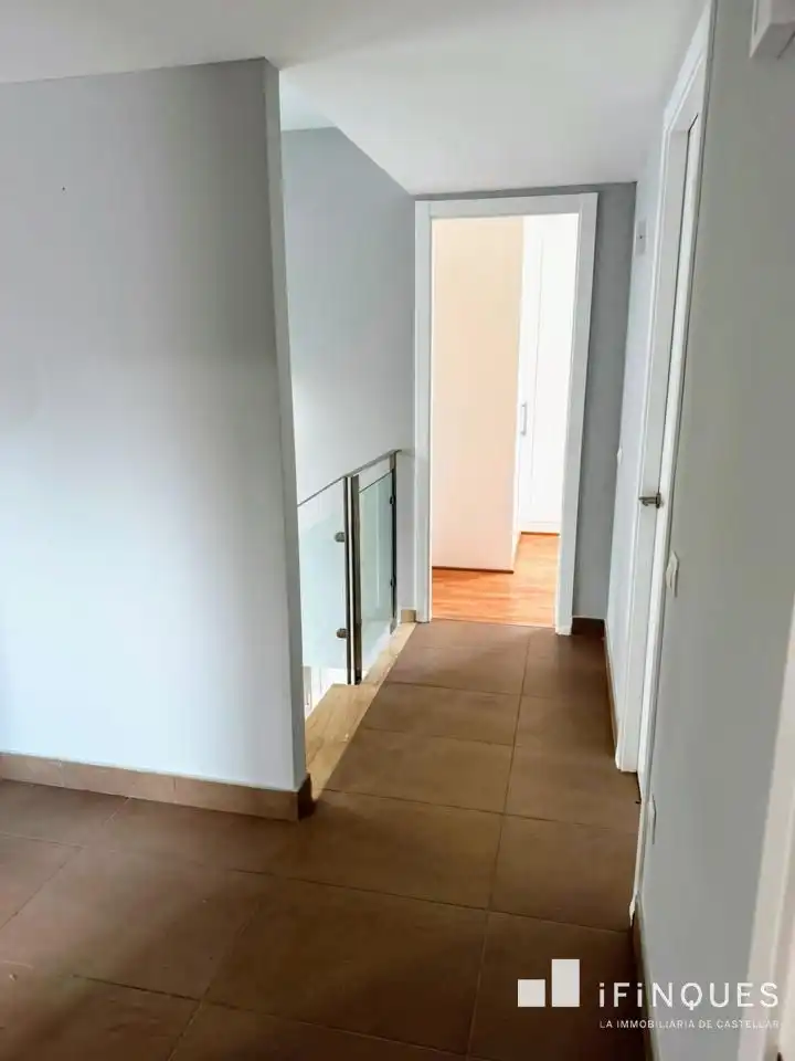 Casa o xalet en venda en Rubí amb Terrassa, Piscina i Internet