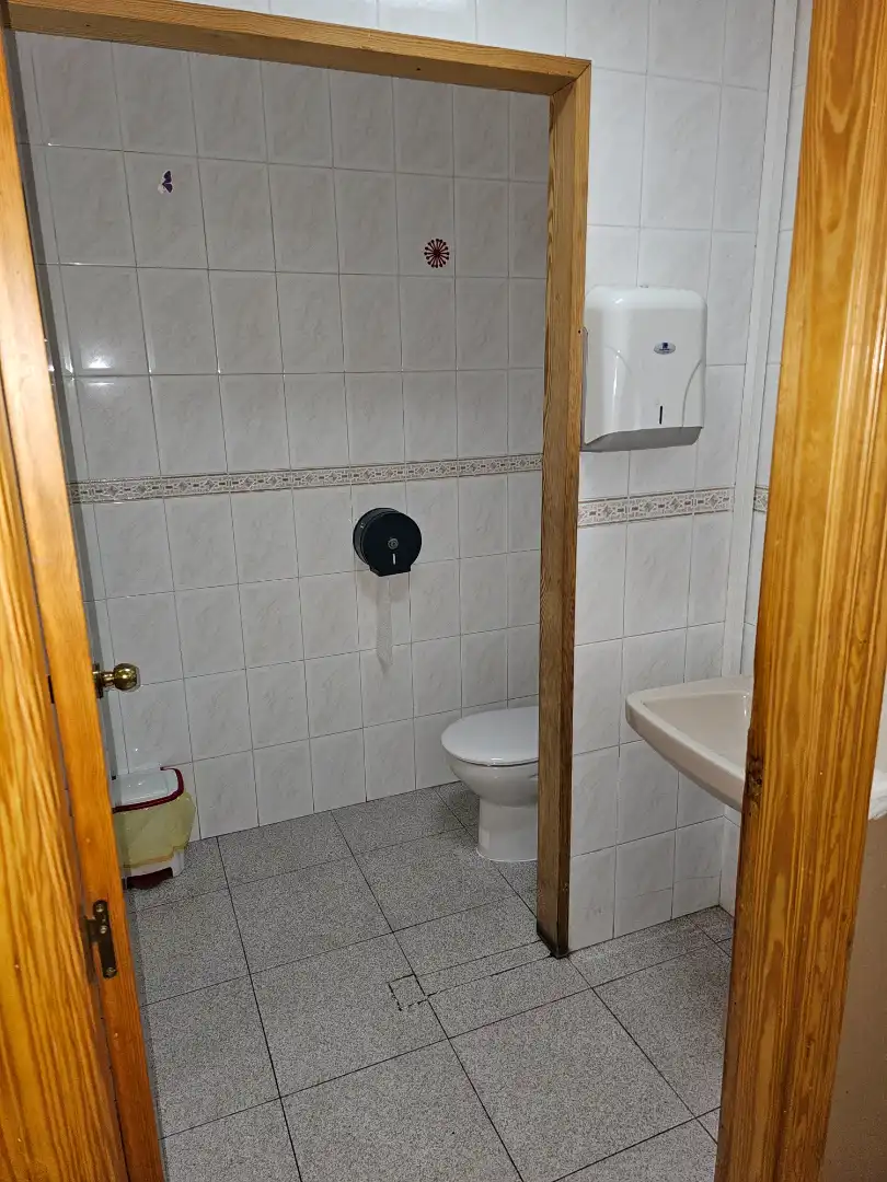 Bathroom of Commercial properties for rent in Albalat de la Ribera  with Air Conditioner, Heating and Terrace