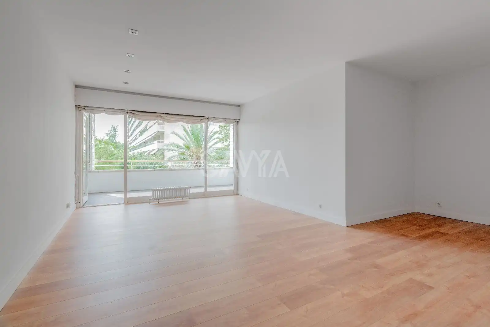 Wohnzimmer von Wohnung zum Verkauf in Barcelona mit Klimaanlage, Parkett und Terrasse