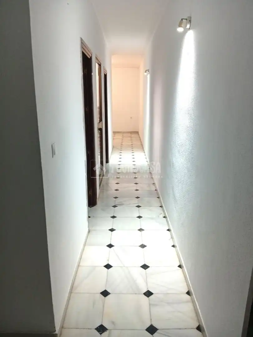 Casa adosada en venta en Coria del Río
