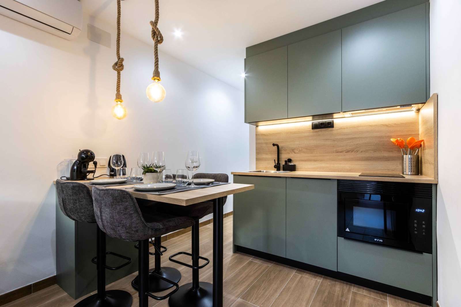 Cocina de Estudio para compartir en  Barcelona Capital con Aire acondicionado, Calefacción y Terraza